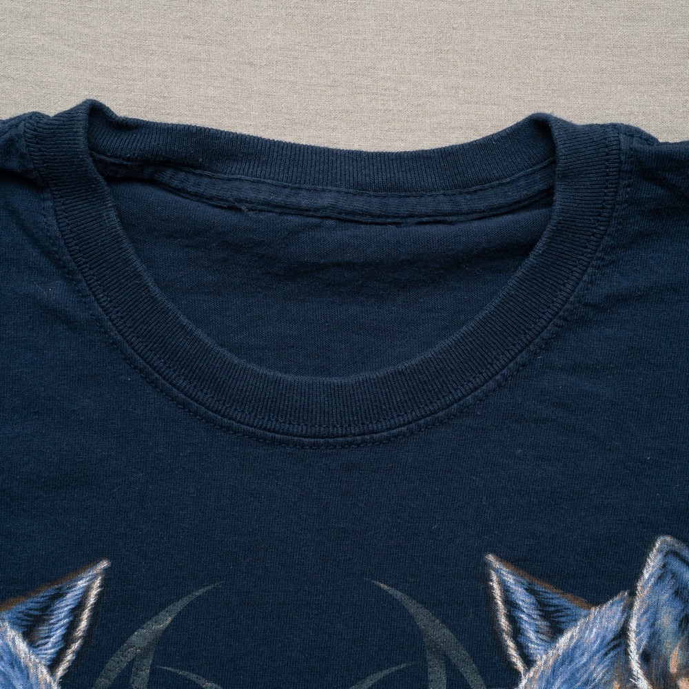 Vintage Y2k 2000s Tribal Sigil 2 Wolves Navy Blue T Shirt Adult M Surf Skate - Picture 3 of 5